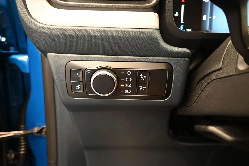 New 2026 Velocity Blue Ford XLT image 12
