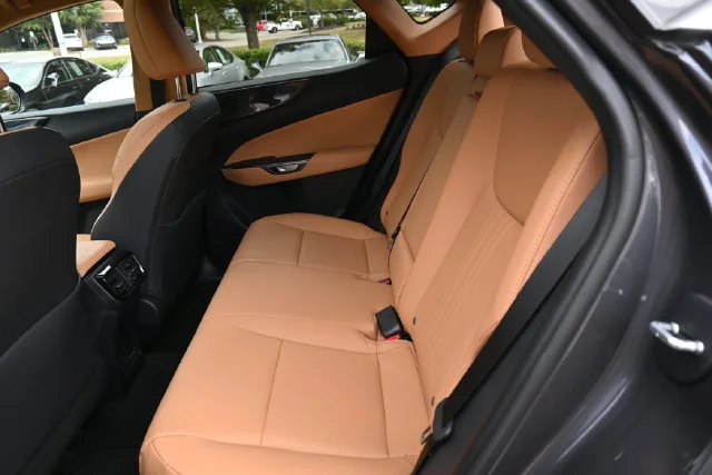 2026 Lexus NX 350 - Photo 22