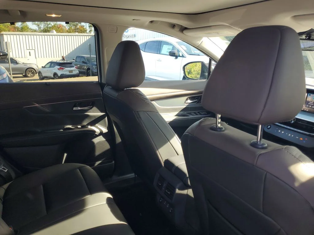 2026 Nissan Murano Platinum - Photo 29