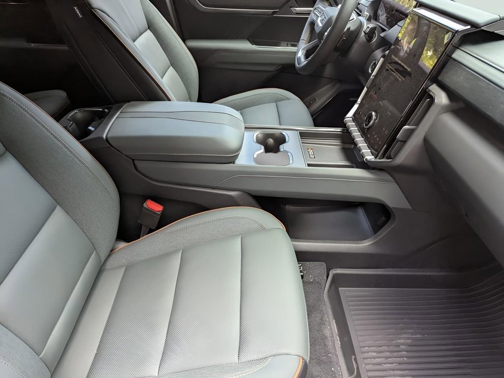 2026 GMC Acadia AT4 - Photo 19