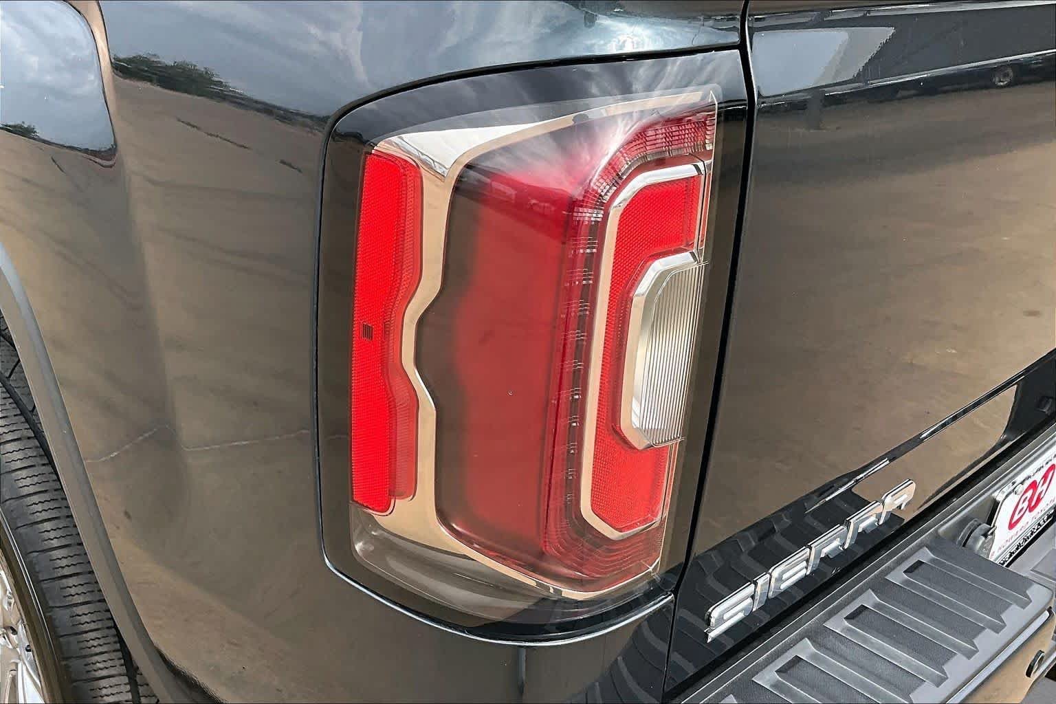 Used 2017 Dark Slate Metallic GMC Denali image 27
