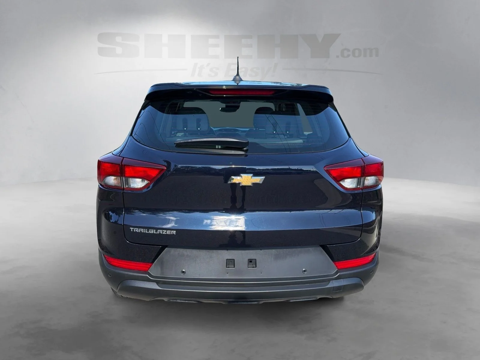 Used 2021 Midnight Blue Metallic Chevrolet LS image 13