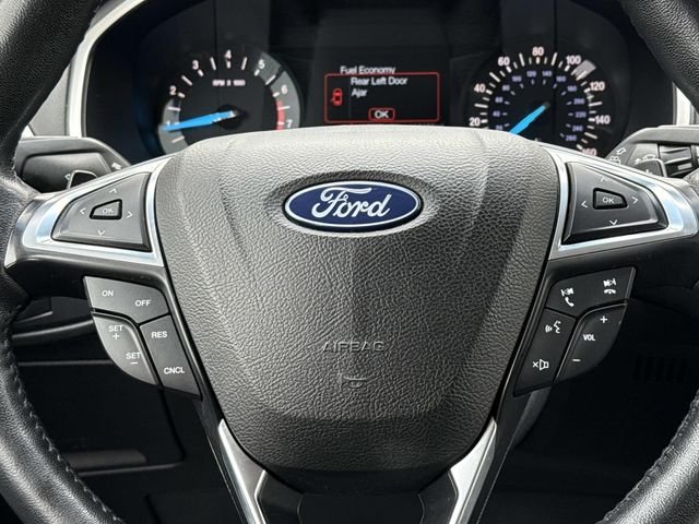 Used 2018 Black Ford SEL image 17