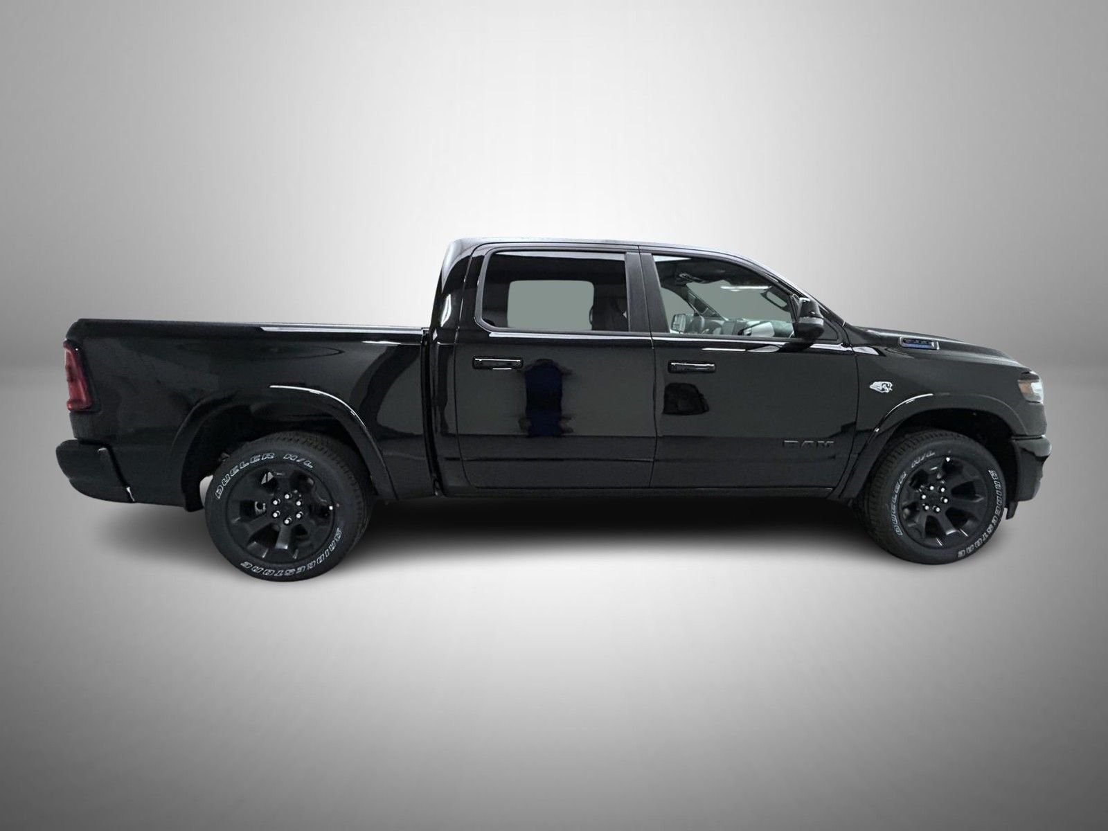 New 2026 Diamond Black Crystal Pearl-Coat Exterior Paint RAM Big Horn/Lone Star image 4