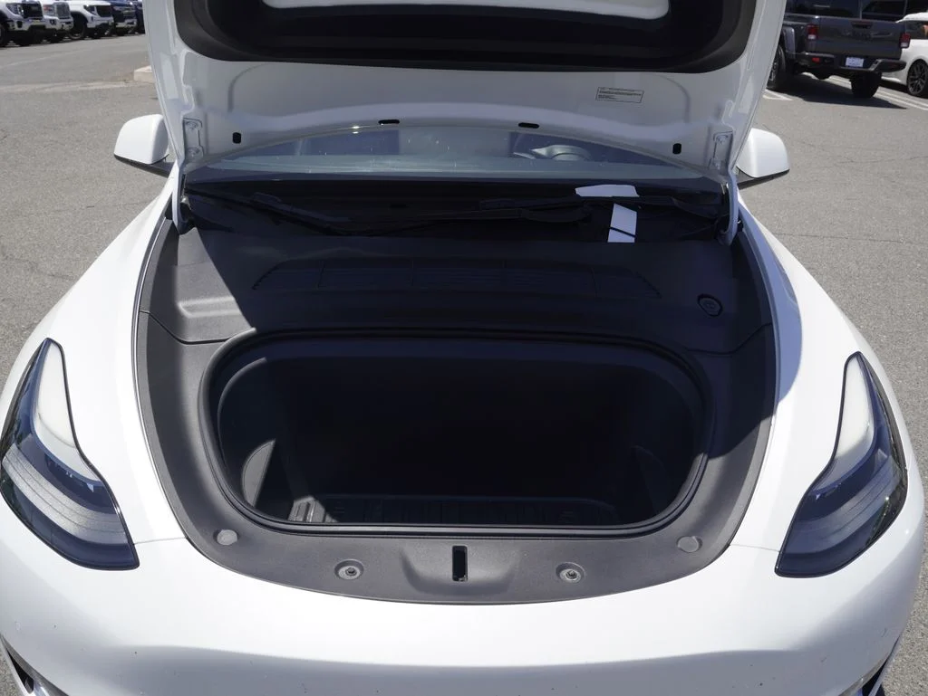 Used 2022 White Tesla Performance image 4