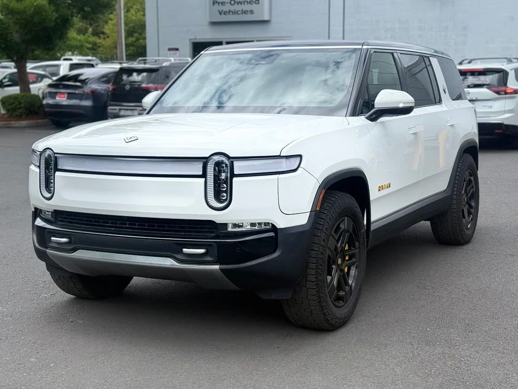 Used 2024 Rivian R1S Adventure with VIN 7PDSGABAXRN043995 for sale in Beaverton, OR