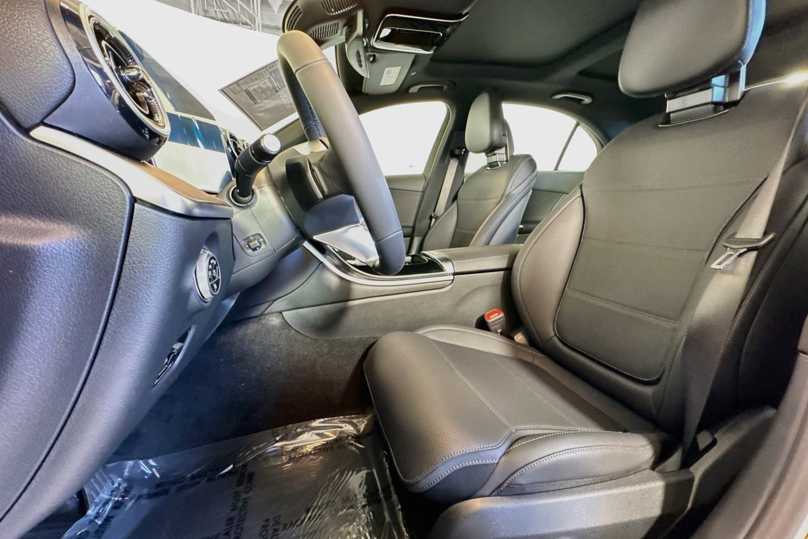 New 2026 Polar White Mercedes-Benz C 300 image 18