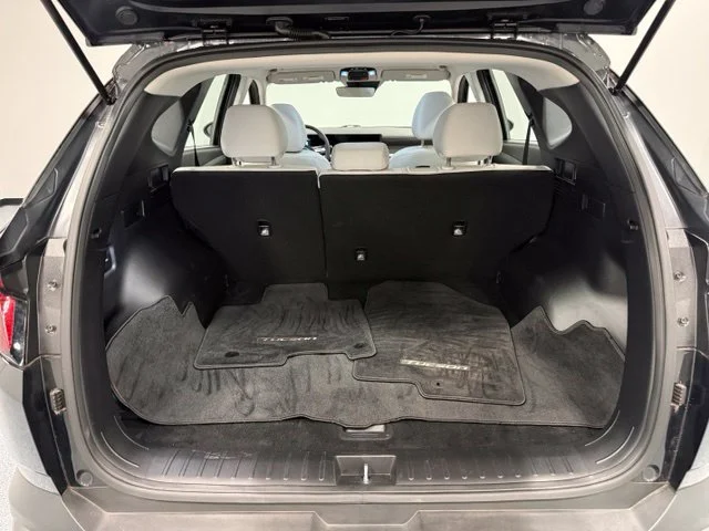 Used 2025 Black Hyundai SE image 29