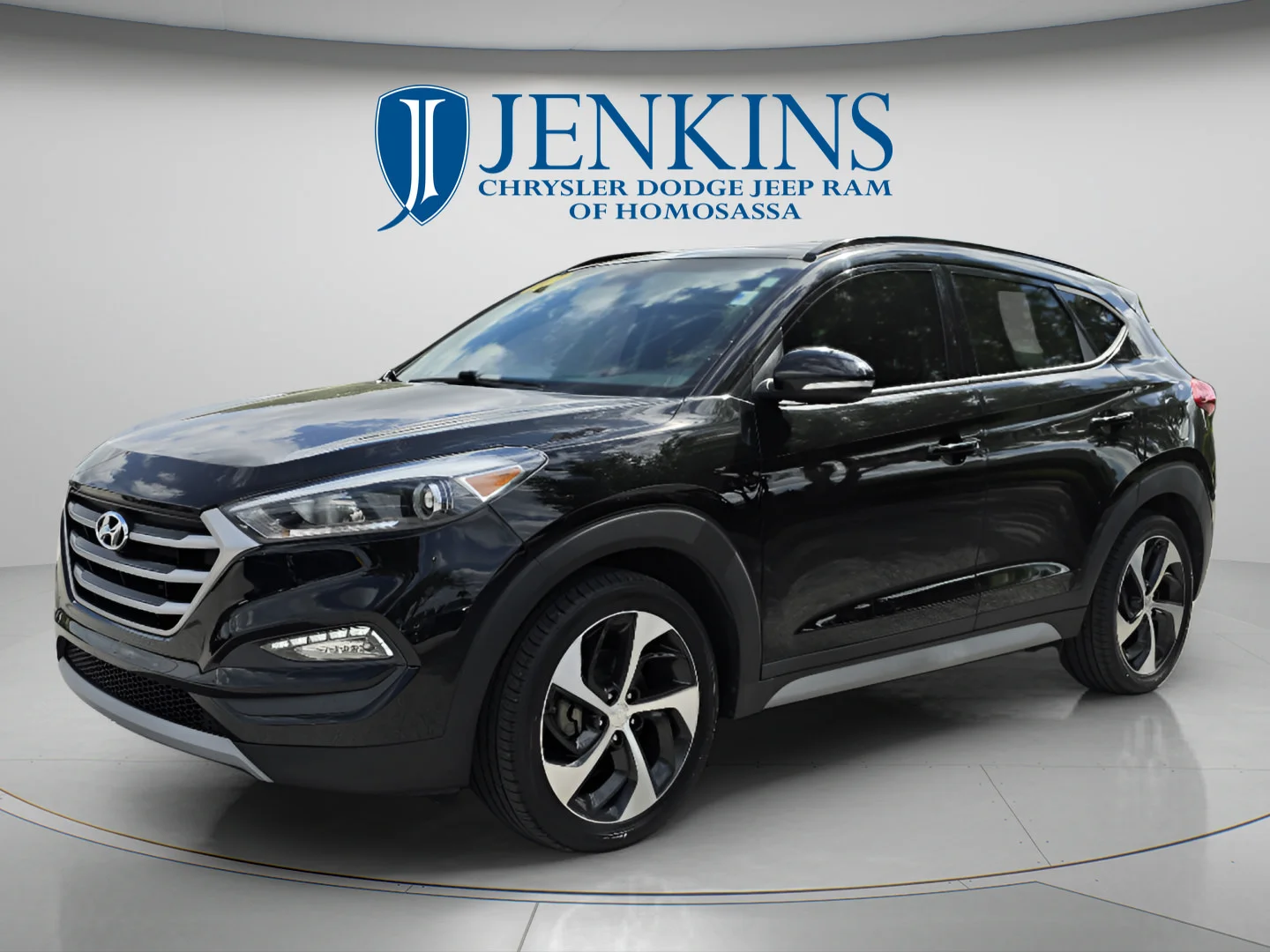 Used 2018 Black Noir Pearl Hyundai Value image 11