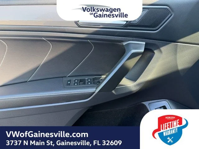 Certified Used 2024 Platinum Gray Metallic Volkswagen SE image 16