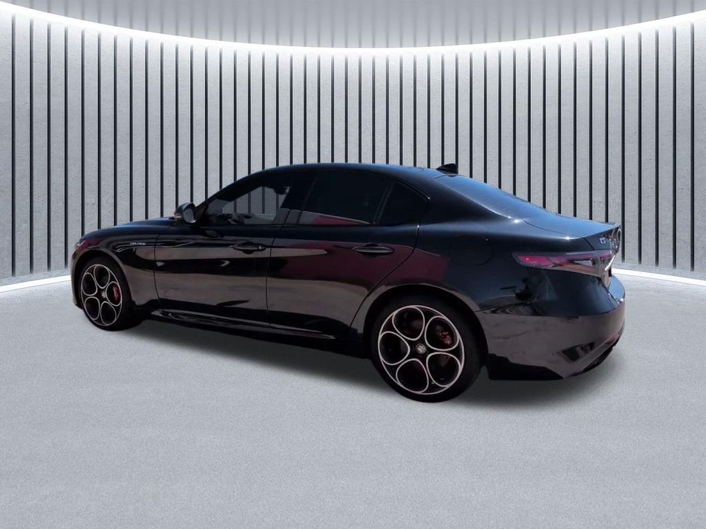 Used 2024 Black Alfa Romeo Veloce image 13