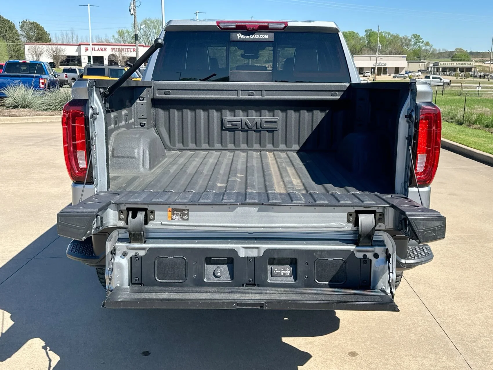 Used 2025 Sterling Metallic GMC AT4X image 24