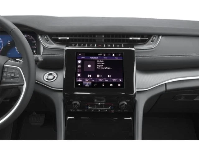 New 2026 Diamond Black Crystal Pearl-Coat Exterior Paint Jeep Laredo X image 12