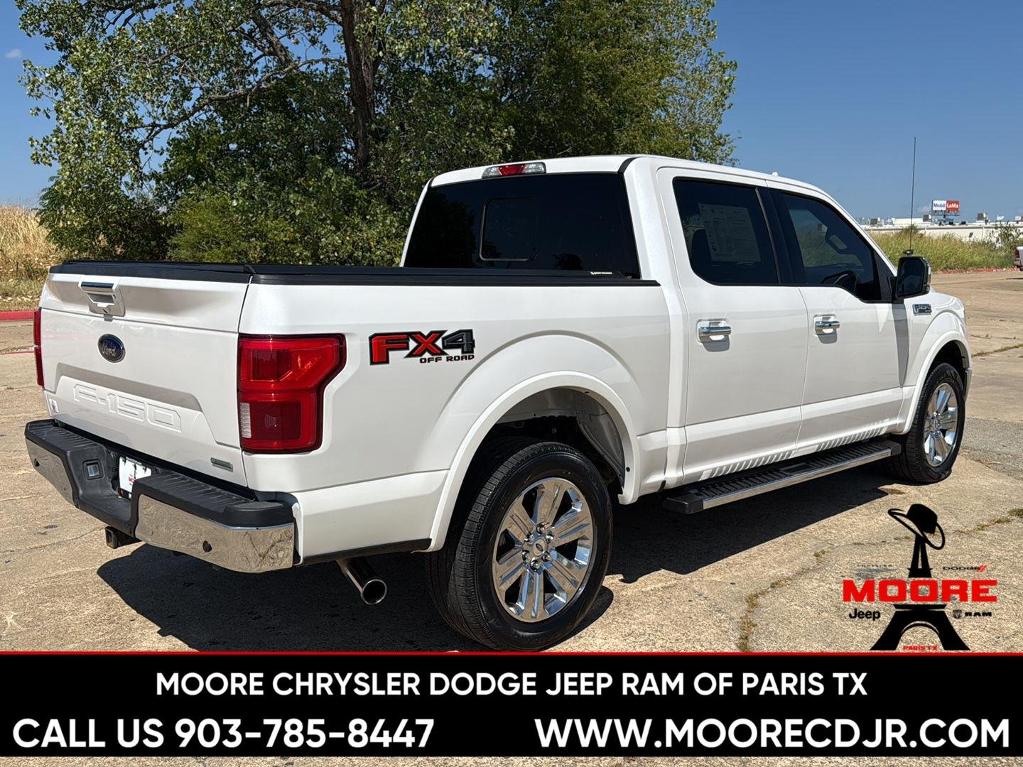Used 2018 White Platinum Metallic Tri-Coat Ford LARIAT image 3
