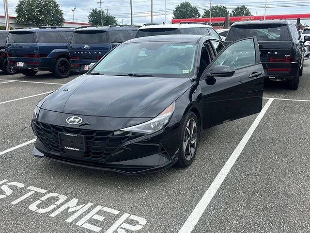 2023 Hyundai Elantra SEL