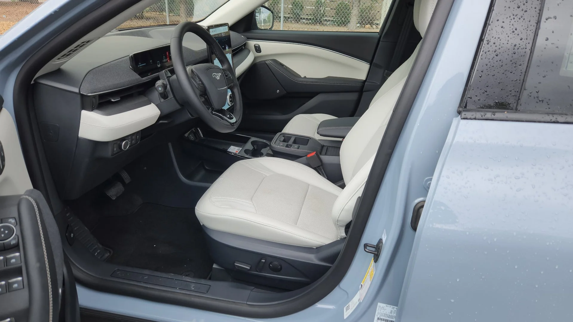 New 2026 Glacier Gray Metallic Tri-coat Ford Premium image 24