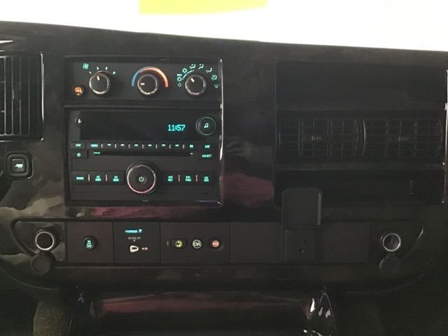 Used 2023 Bronze Chevrolet Explorer Limited SE image 30
