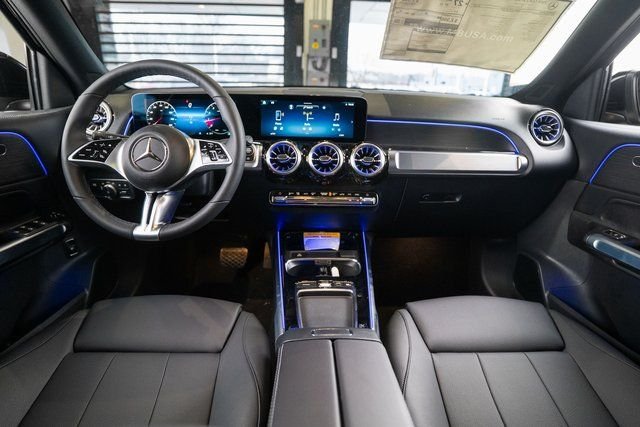 Used 2026 Black Mercedes-Benz GLB 250 image 10