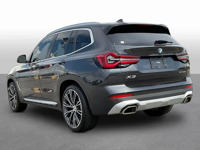 Used 2023 Gray BMW sDrive30i image 5