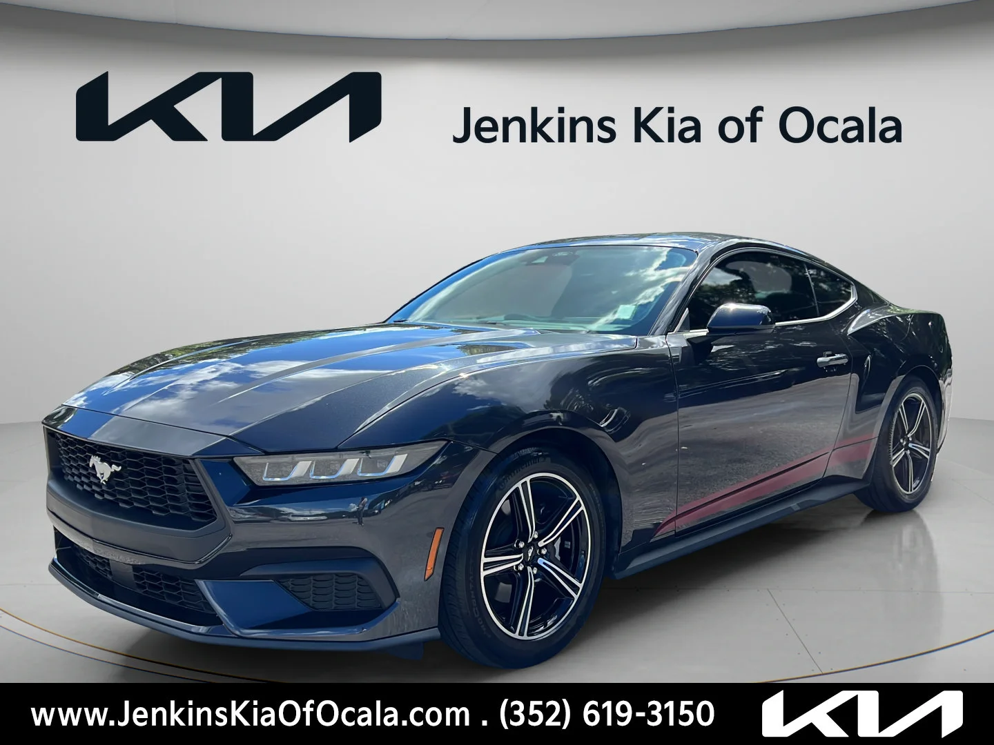 Used 2024 Gray Metallic Ford EcoBoost image 7