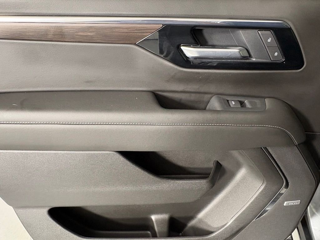 Used 2026 Gray Chevrolet Z71 image 38