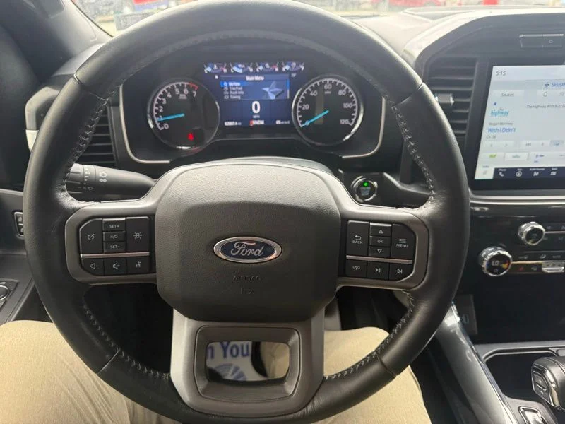 Used 2021 White Ford XLT image 24