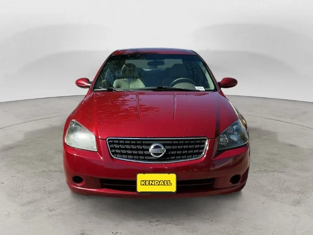 Used 2006  Nissan 2.5 S image 2