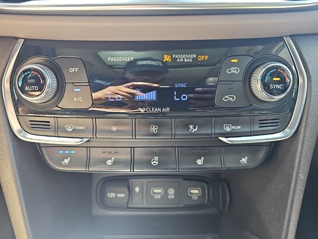 2020 Hyundai Santa Fe Limited - Photo 20