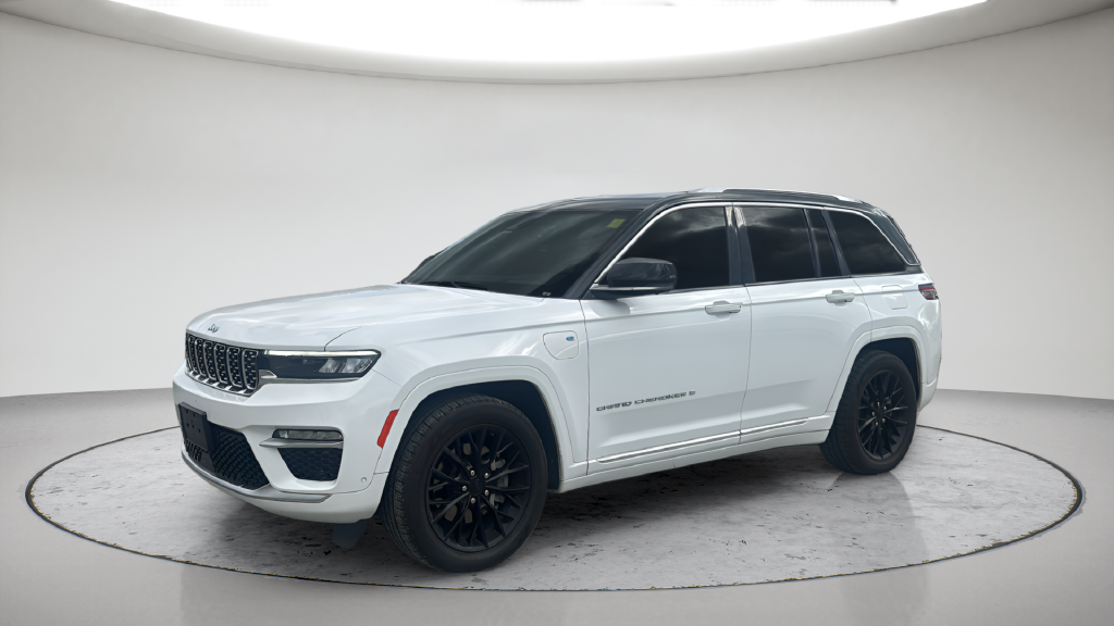 Used 2022 White Jeep Summit 4xe image 1