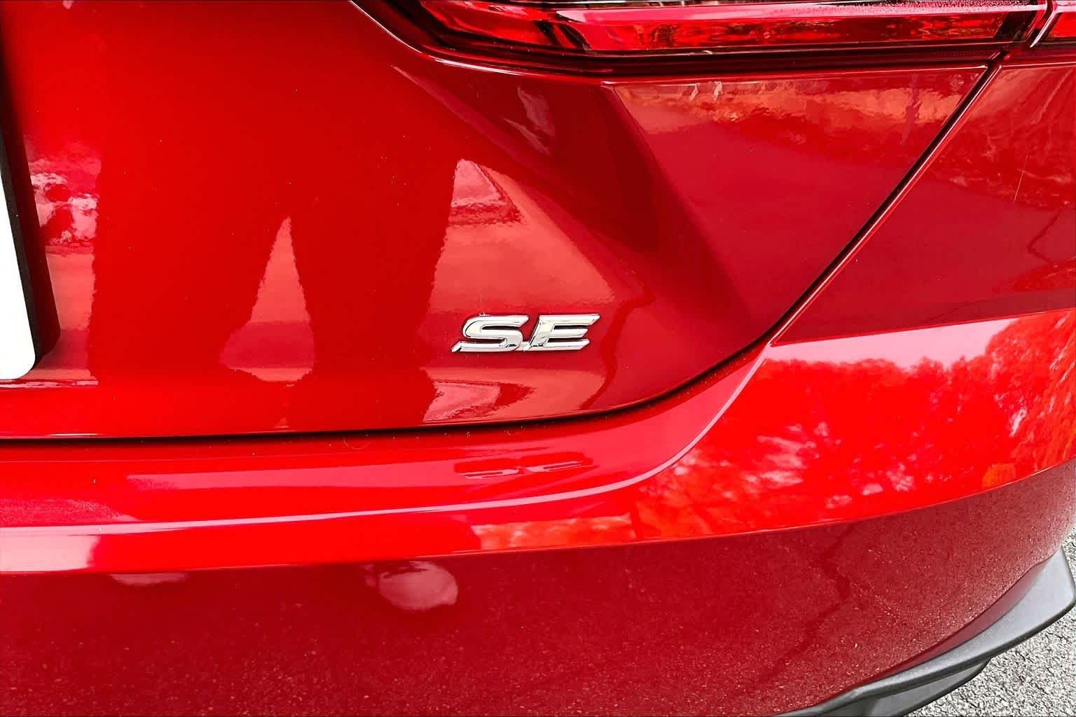 Used 2025 Supersonic Red Toyota SE image 10