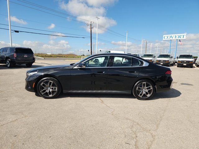 Used 2026 Black BMW 530i xDrive image 4