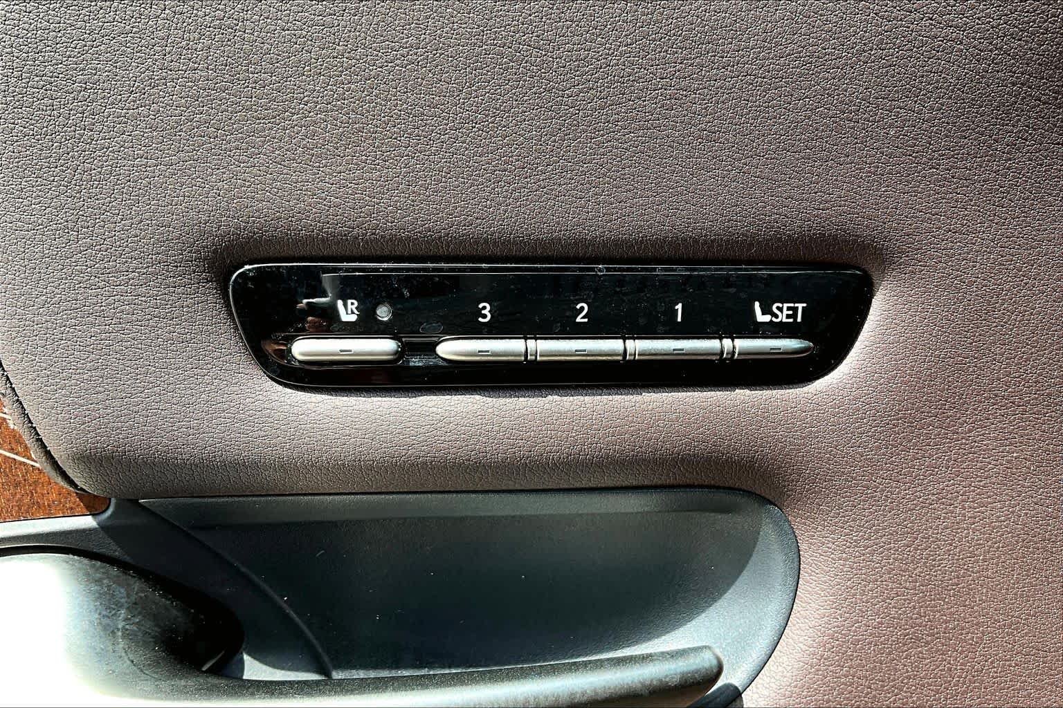 Used 2020 Manganese Luster Lexus  image 32