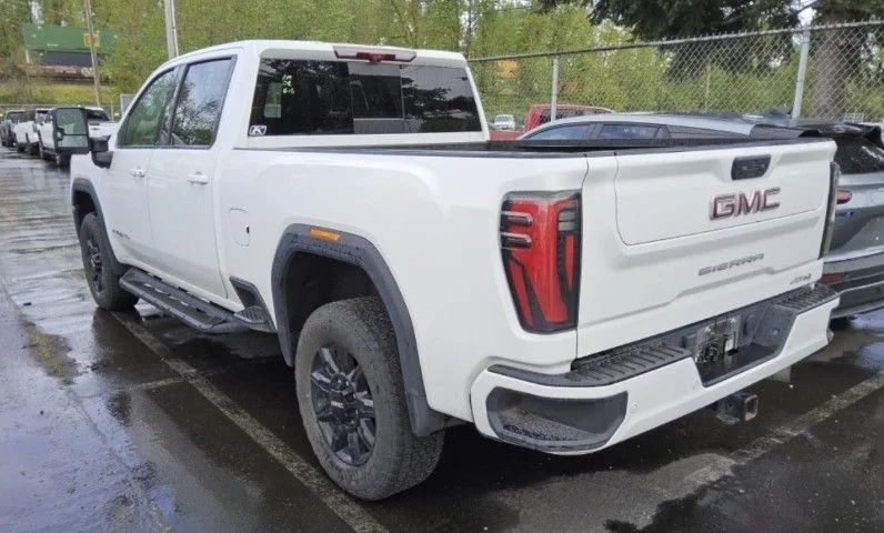 Used 2024 GMC Sierra 2500HD AT4 with VIN 1GT49PEY0RF332187 for sale in Kansas City
