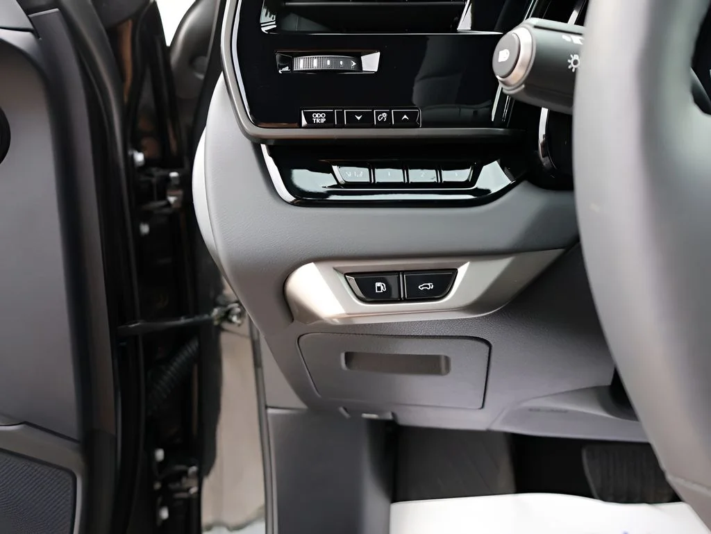 Used 2026 Black Lexus 350 Luxury image 34