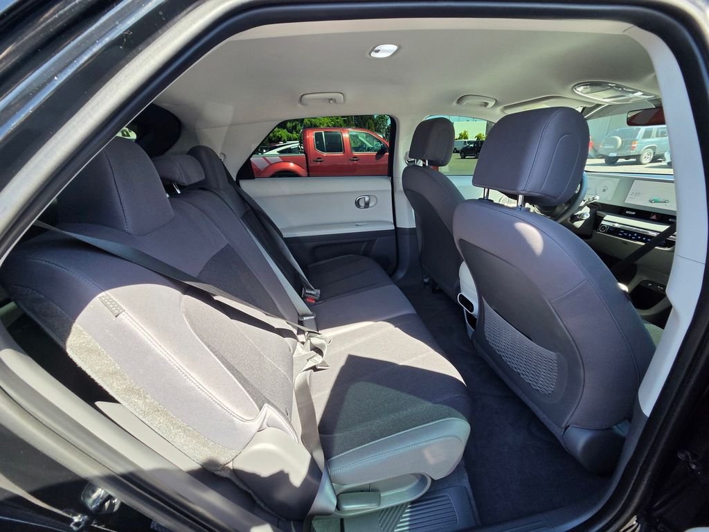 Used 2024 Black Hyundai SEL image 18