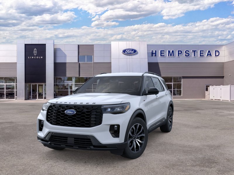 New 2026 Space White Metallic Ford ST-Line image 2