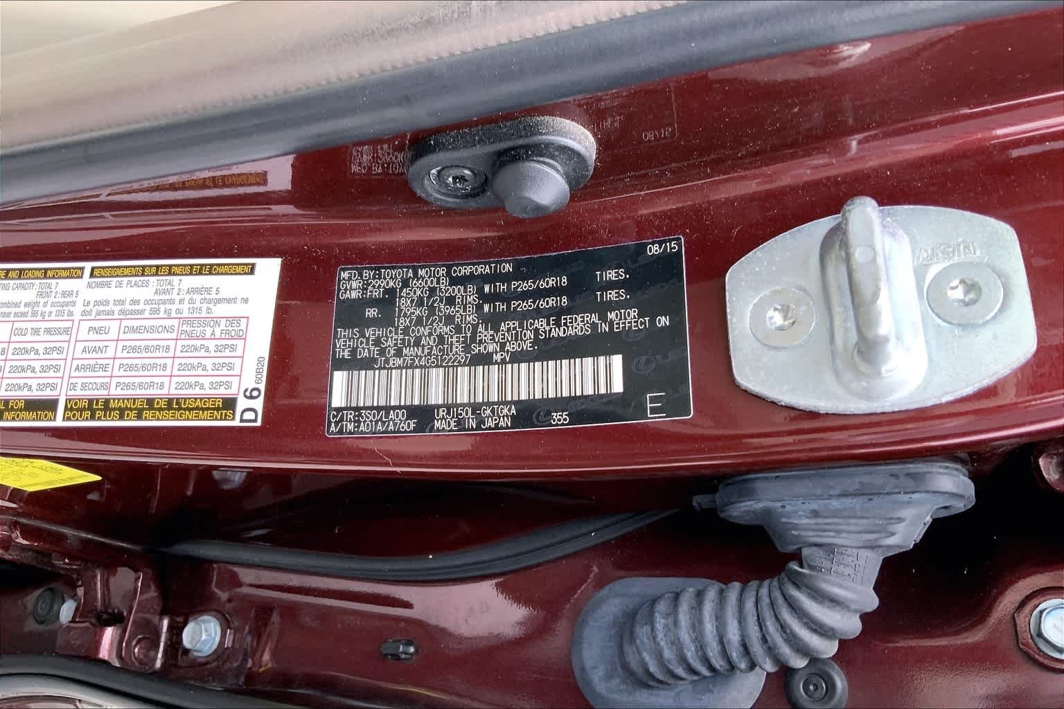 Used 2016 Claret Mica Lexus  image 36