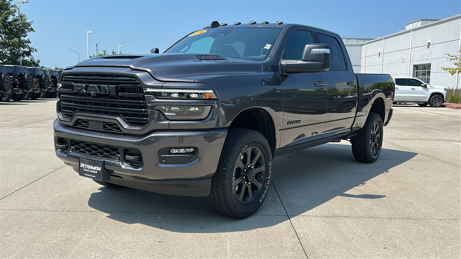 New 2026 Granite Crystal Metallic Clear-Coat Exterior Paint RAM Laramie image 8