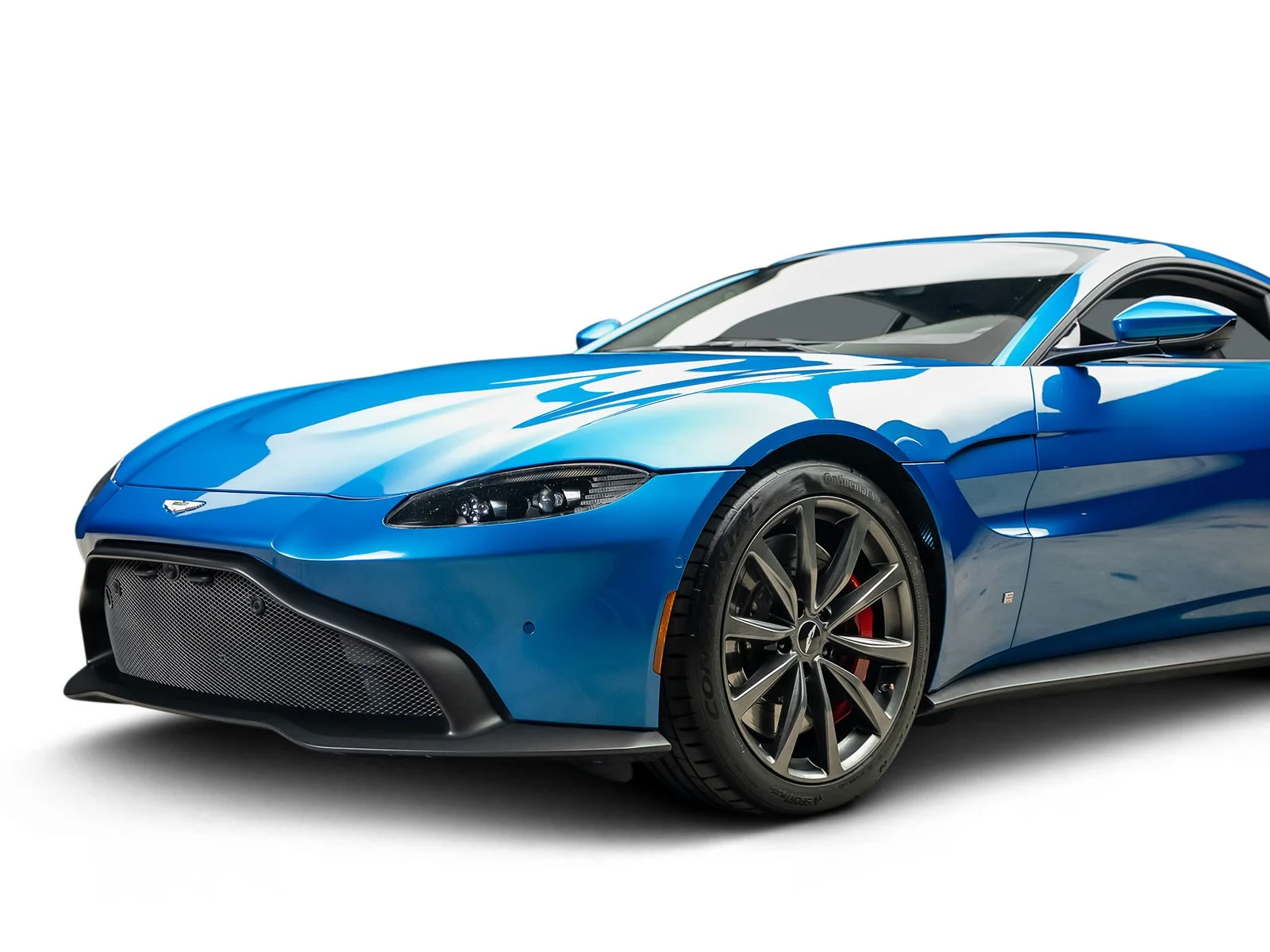 Used 2020 Blue Aston Martin Base image 14