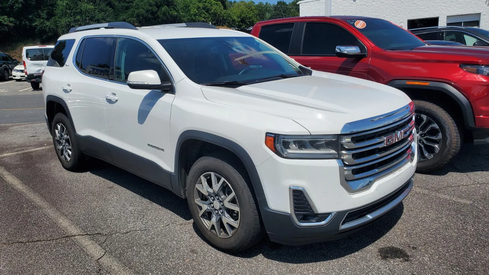 Used 2023 Summit White GMC SLT image 2