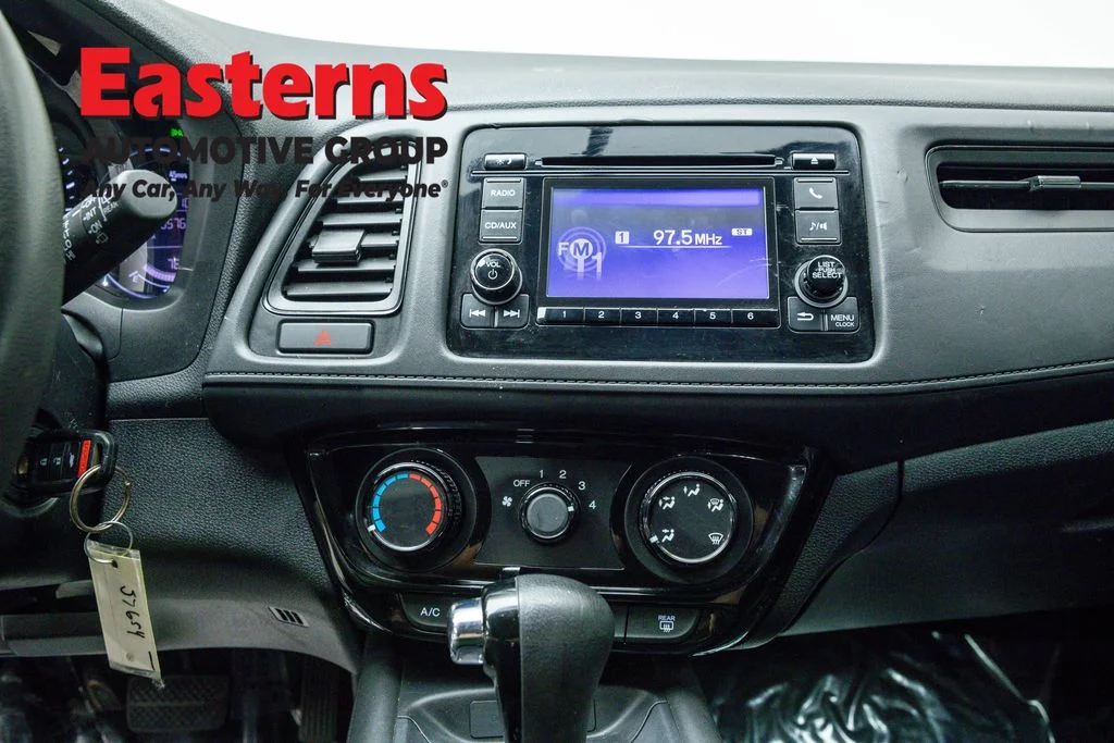 Used 2018 Black Honda LX image 12