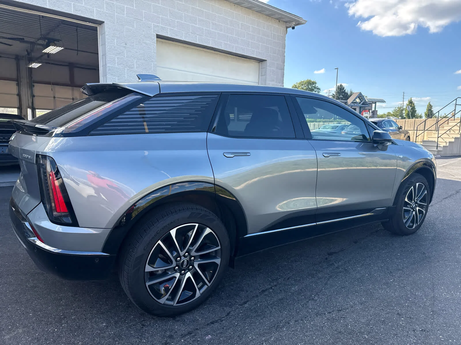 Used 2025 Argent Silver Metallic Cadillac Sport image 3