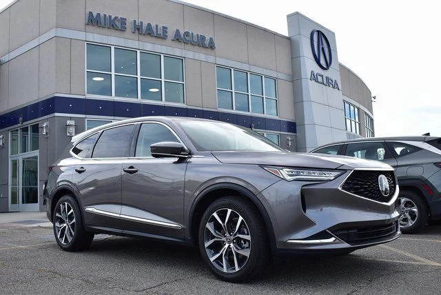 Used 2024 Liquid Carbon Metallic Acura Technology image 3