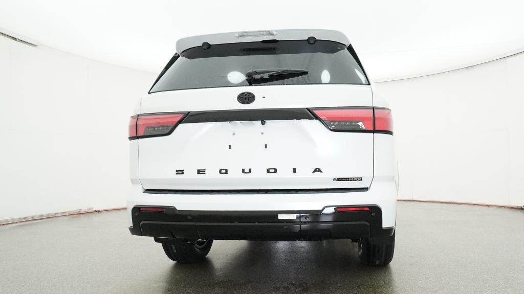 New 2026 Wind Chill Pearl Toyota Platinum image 15