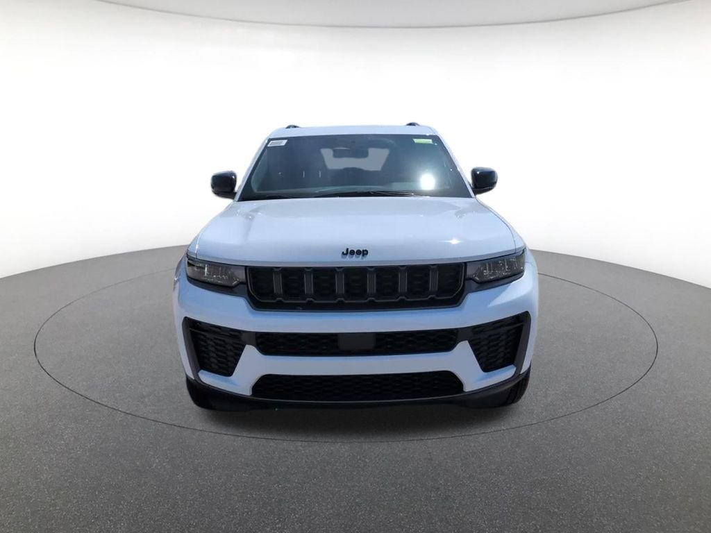 New 2026 White Jeep Altitude image 16