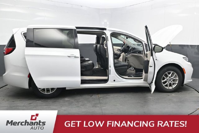 Used 2024 White Chrysler Touring L image 51