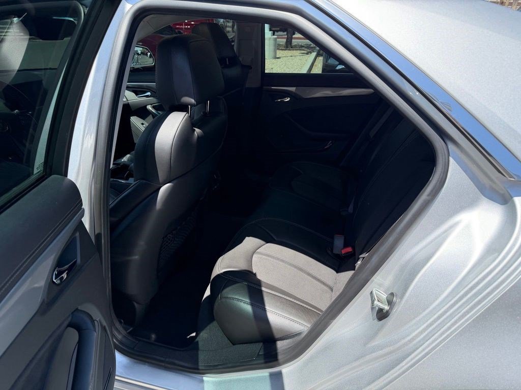 Used 2014 RADIANT SILVER METALLIC Cadillac Base image 6