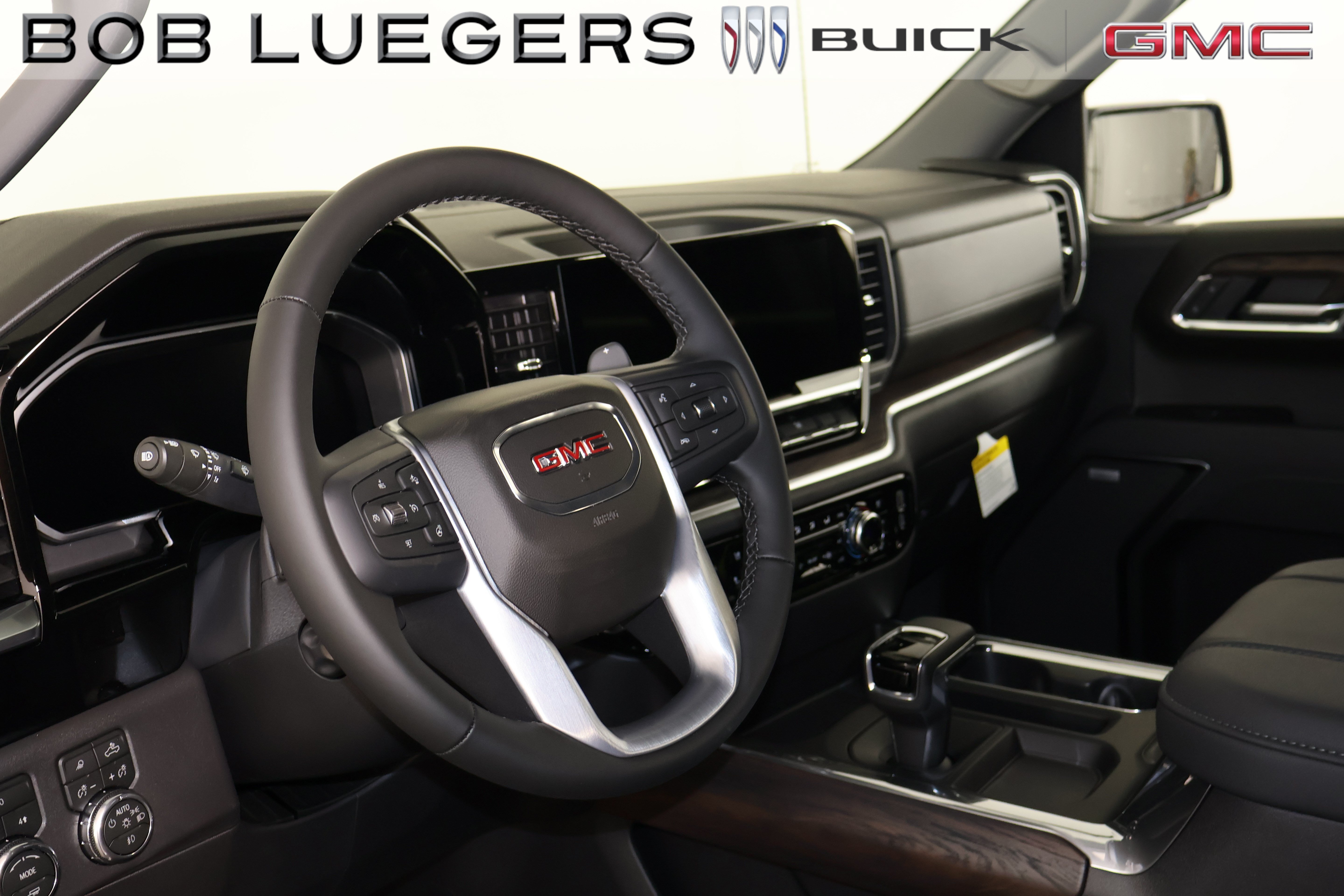 2026 GMC Sierra 1500 SLT - Photo 11
