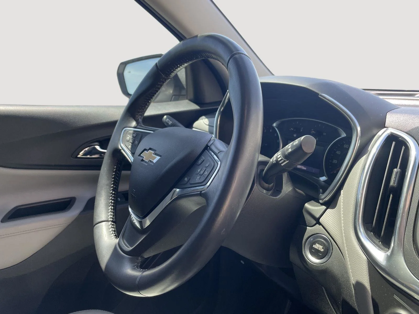 Used 2020 Summit White Chevrolet Premier image 6