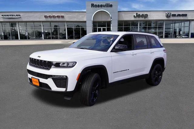 New 2026 Bright White Clear-Coat Exterior Paint Jeep Limited image 9